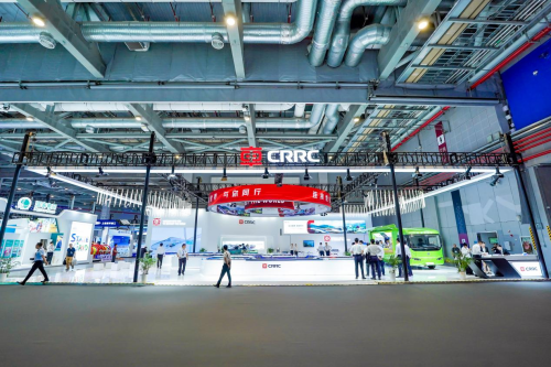 聚焦2025工博会：中国中车“双赛道双集群”彰显高端化、智能化、绿色化融合创新实践